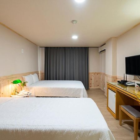 New Jeju Hotel Exterior photo